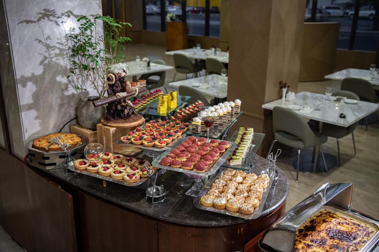 Radisson Blu Hotel, Burajda Kültér fotó