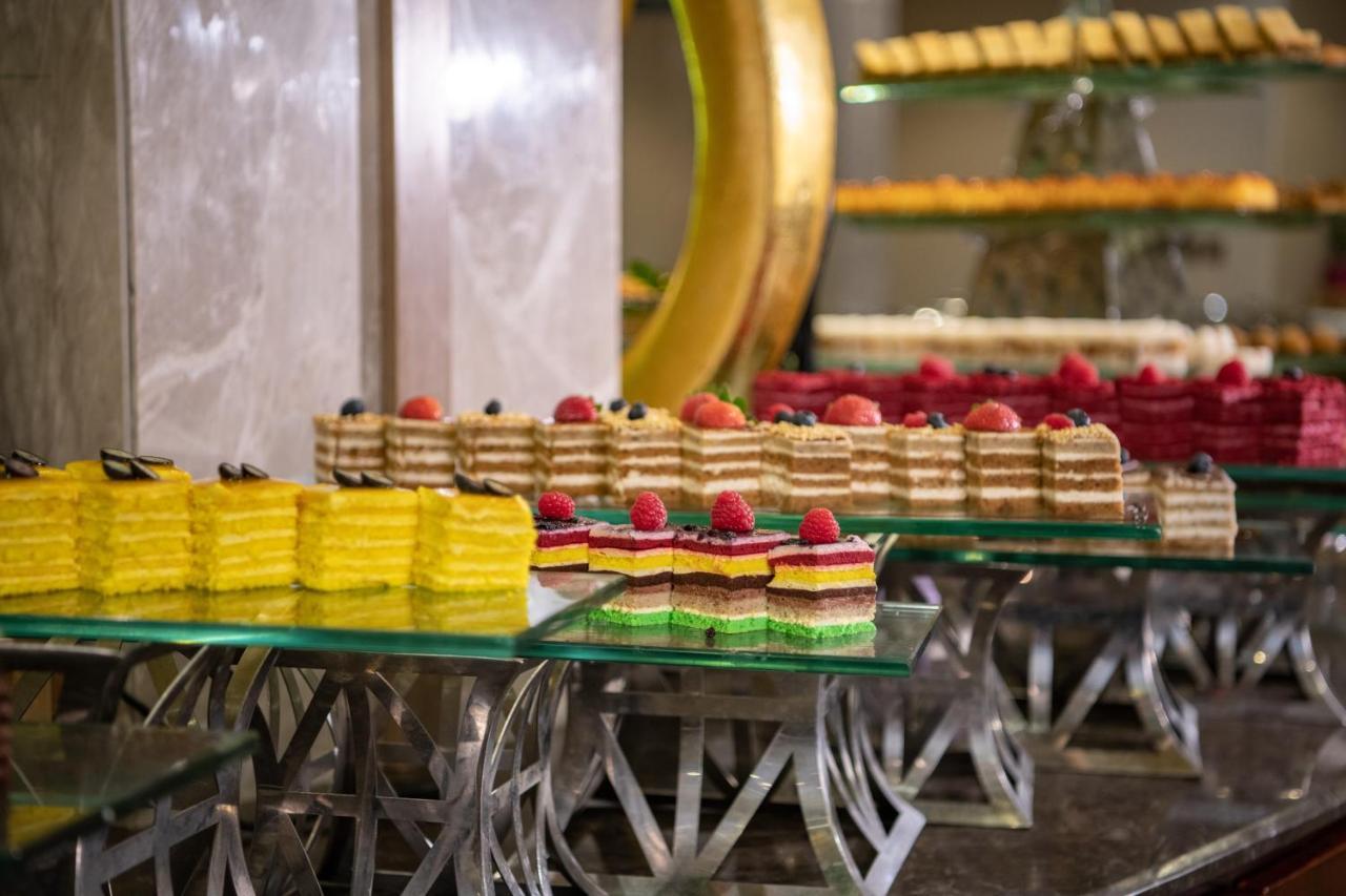 Radisson Blu Hotel, Burajda Kültér fotó